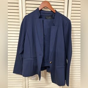ELOQUII Navy Blazer